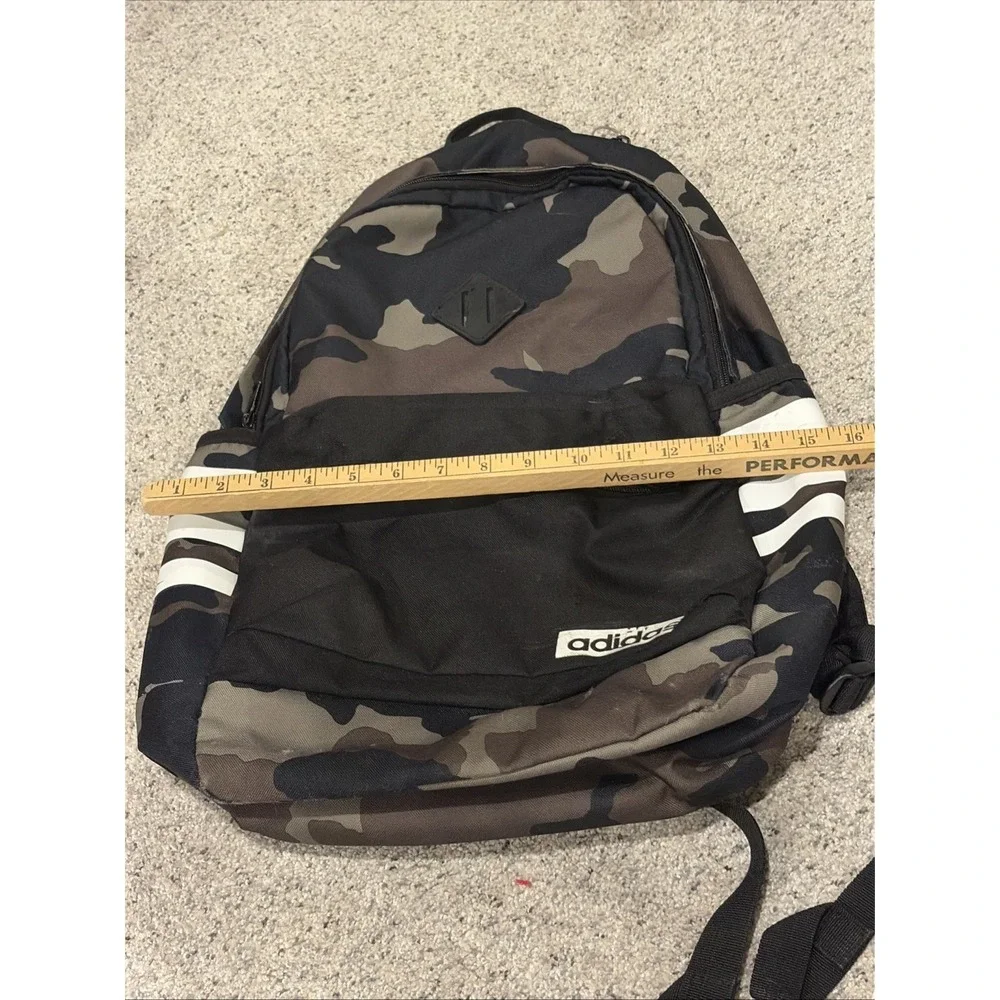 Adidas Classic 3-Stripes III Backpack Legacy Green Camo/Black